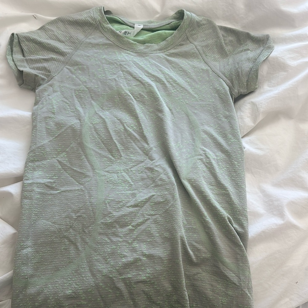 Lululemon swiftly tech tee